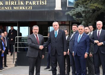 Erdoğan, Büyük Birlik Partisi’ni ziyaret etti
