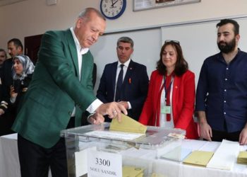 330 avukattan Erdoğan'ın adaylığına itiraz