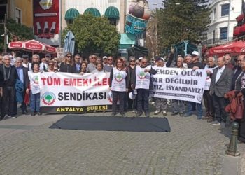 ‘Sorumlular istifa etmeli’