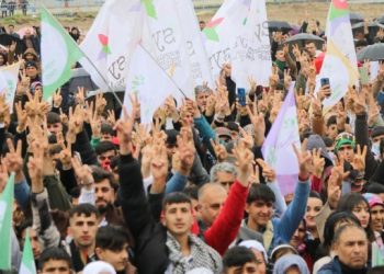 Mersin Newrozu’nda direniş şarkıları yükseliyor