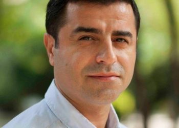 AK’den Demirtaş için ‘tutukluluk dışı formül’ önerisi