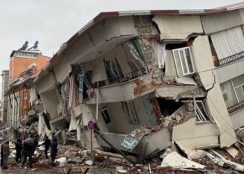 Mimarlar Odası’ndan deprem raporu: 4 kentte hayat durdu