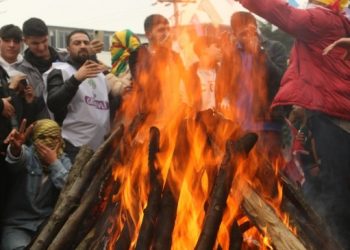 Newroz’a katılanlar: Erdoğan’ı tepe taklak etmeye geldik