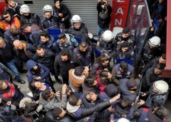 İstanbul’daki protestoda 8 gözaltı