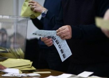 Akademisyen Arı: Bağımsız akademi için 14 Mayıs iyi bir başlangıç olacak