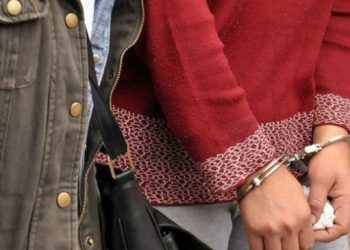 İzmir’de gözaltına alınan 5 kadın tutuklandı