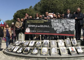 Pandemide yaşamını yitiren sağlıkçılar anıldı