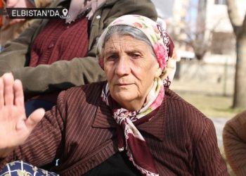 77 yaşındaki Hanım Adıgüzel’den depremzedelere ‘geri dönün’ çağrısı