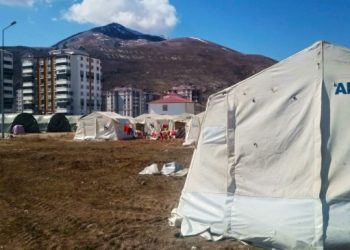 Deprem bölgesinde sağlık sorunları artıyor