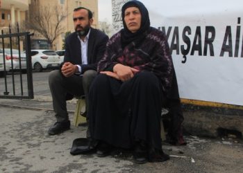 Emine Şenyaşar: 3 yıldır buradayım, görmüyor musunuz?