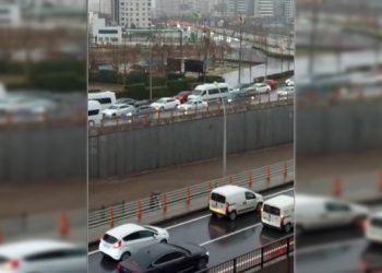 Amed’te sel: Yollar kapandı