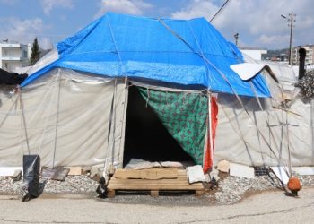 ‘Şehir kaderine terk edildi, unutmayın’