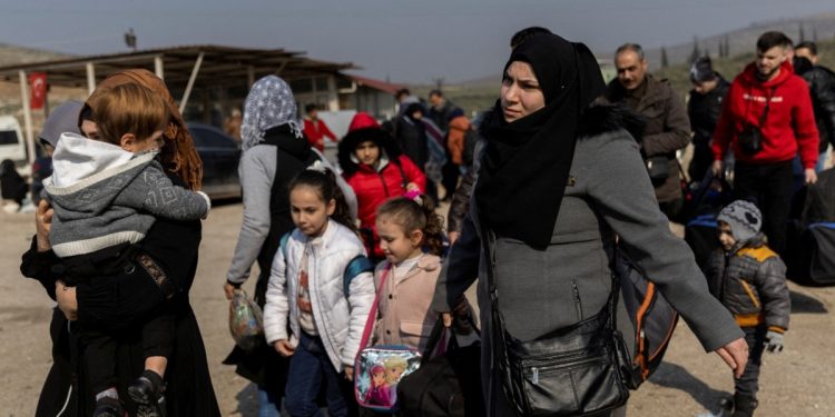 Göç İdaresi’nden Suriyeliler’le İlgili İddialara Yalanlama