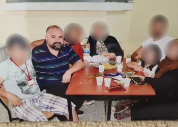 7 yıldır cezaevinde tutuklu olan öğretmen, ‘aranan eşini ihbar etmediği’ gerekçesiyle tahliye edilmiyor