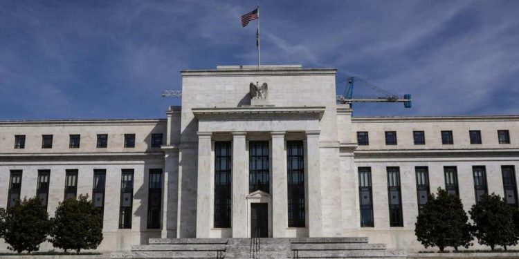 ABD Merkez Bankası, faizi 25 baz puan artırdı