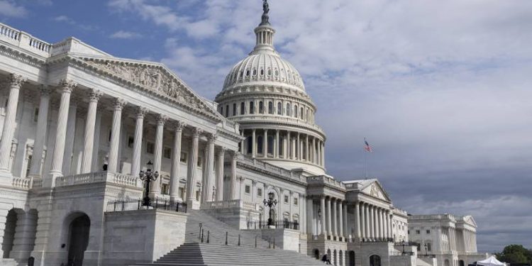 ABD kongre üyeleri, yabancı ülkelere silah satışına 'insan hakları ve demokrasi' şartı getiren tasarıyı sundu