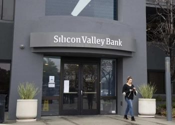 ABD'de iflas eden Silikon Vadisi Bankası satıldı