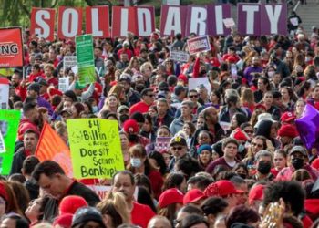ABD'nin Los Angeles kentinde okul çalışanları 3 günlük greve başladı