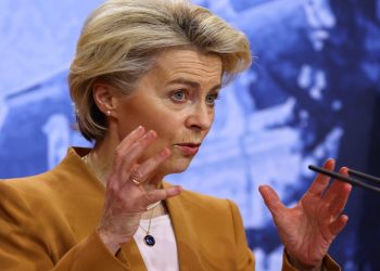 AB'den Türkiye'ye 1 milyar euro'luk deprem yardımı