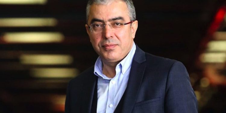 AKP, Anayasa’yı hatırladı: ‘İmamoğlu ve Yavaş cumhurbaşkanı yardımcısı olamaz’