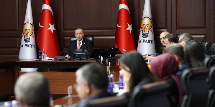 AKP’de cumhurbaşkanı yardımcılığı formülü: Mehmet Şimşek, Hakan Fidan ve İbrahim Kalın’ın adı geçiyor