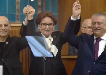 AKP'den istifa edip İYİ Parti'ye katıldı