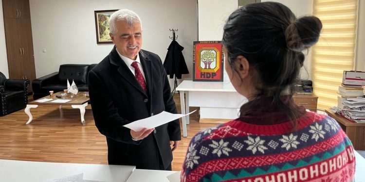 Aday olmayacağını açıklayan Gergerlioğlu kararını değiştirdi