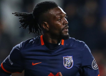 Adebayor, futbol kariyerini noktaladı