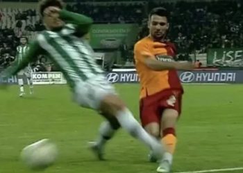 Ahmet Oğuz özür diledi: Kırmızı kart görmeliydim