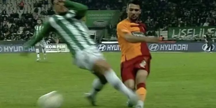 Ahmet Oğuz özür diledi: Kırmızı kart görmeliydim