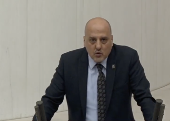 Ahmet Şık’tan AKP’lilere: Ne haysiyetiniz ne utanmanız var