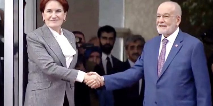 Akşener, ‘Altılı Masa’ toplantısına katılmak için Saadet Partisi genel merkezine geldi