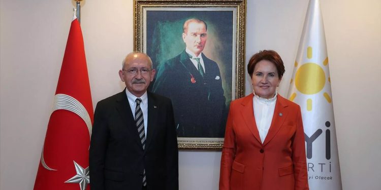 Akşener: ‘Kamuoyu araştırmasına göre hareket edelim’ dedim, Kılıçdaroğlu hiddetlenip ayağa kalktı