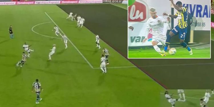 Alanyaspor-Fenerbahçe maçında kırmızı kart ve ofsayt tartışması