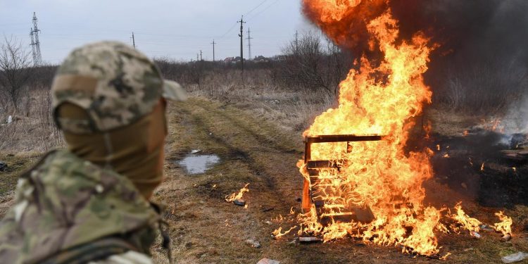 Alman İstihbaratı: 61 kişi Ukrayna Savaşı’na gitti