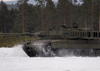 Almanya, İsviçre'den Leopard 2 tankı alacak!