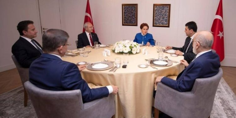 Altılı masayı deviren toplantı: Meral Akşener mutabakat metnini imzalama nedenini açıkladı