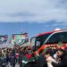 Bursaspor deplasmanında ırkçı saldırıların hedefi olan Amedspor kafilesi, kentte binlerce kişi tarafından karşılandı.