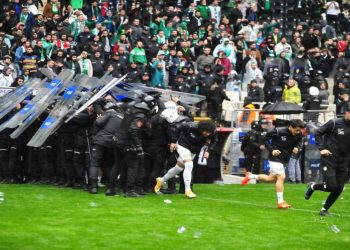 Amedspor'a saldırının araştırılmasının öne alınmasına AKP ve MHP'den ret