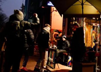 Amsterdam Belediyesi'nden genç İngiliz turistlere yönelik 'Uzak dur' kampanyası