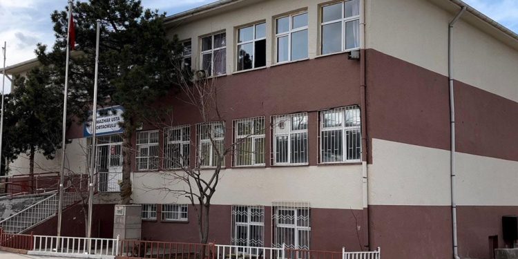 Ankara’da 6 okul için tahliye kararı alındı, sayı artabilir