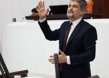Asrın cinayeti: Kader planı Türkiye’de işliyor, halk enkaz altında kalıyor