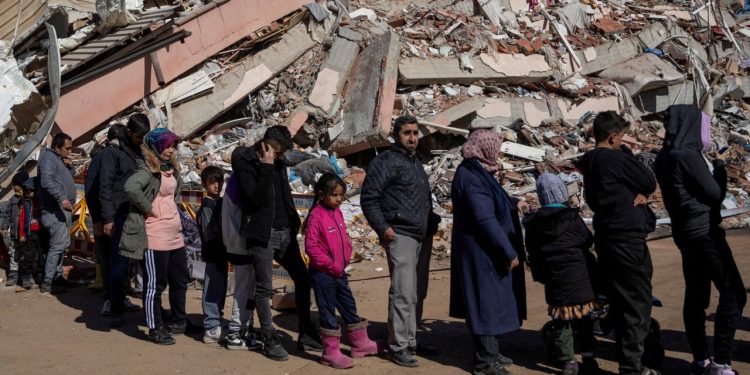Avrupa İmar ve Kalkınma Bankası'ndan deprem bölgesine 1,5 milyar dolar yardım