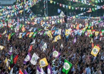 Avrupa Parlamentosu'ndaki sol parti grupları HDP'yle dayanışma mesajı yayımladı