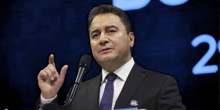 DEVA Partisi Genel Başkanı Ali Babacan, partisinin üçüncü kuruluş yıl dönümünü kutlayarak, “Siyasette yepyeni bir yol açtık. Önümüzde çok uzun yıllar var. Büyük başarılara imza atacağız” dedi.