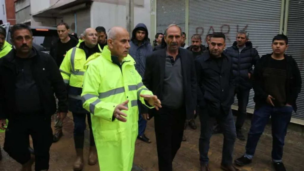 Bakan Kirişci: Bir yılık yağışın toprakla buluşması işleri güçleştirdi