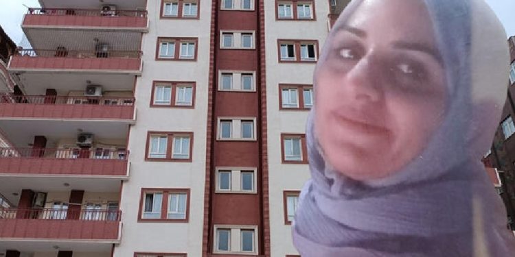 Batman’da 4 çocuk annesi, evinde bıçaklanarak öldürüldü