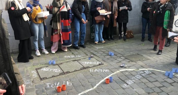 Belçika Dışişleri Bakanlığı önünde, depremzedeler ile daha fazla dayanışma çağrısı yapıldı
