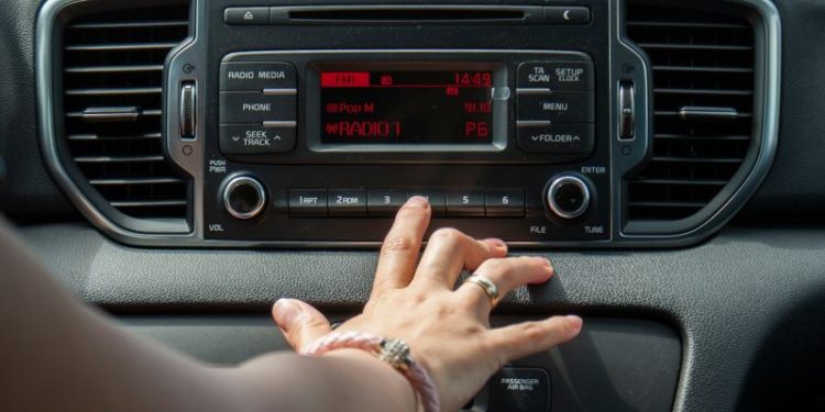 Belçika’daki radyo kanalları, Kahramanmaraş depreminin birinci ayında Türkiye ve Suriye’deki deprem mağdurlarına yardım amacıyla ulusal çapta ortak yayın gerçekleştirdi.