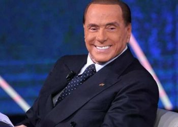 Berlusconi hastaneye kaldırıldı